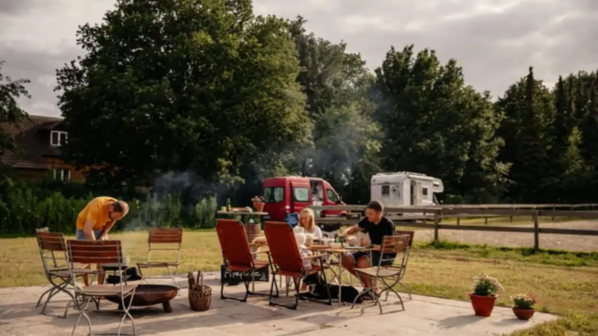 Wiesmoor Ranch - Familienurlaub auf dem Bauernhof mit Mini-Highlands und anderen Tieren